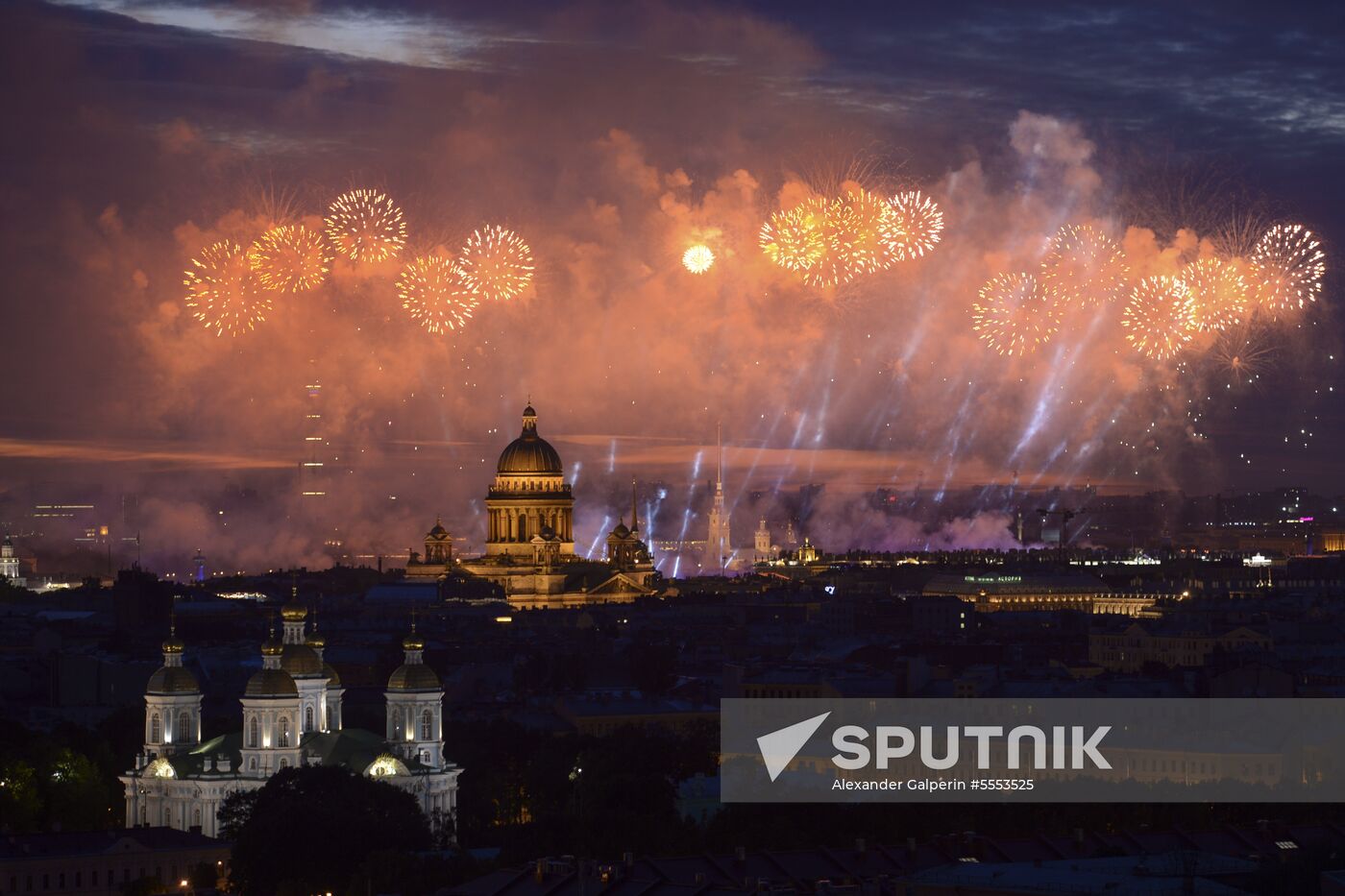Scarlet Sails festival for high school graduates in St. Petersburg