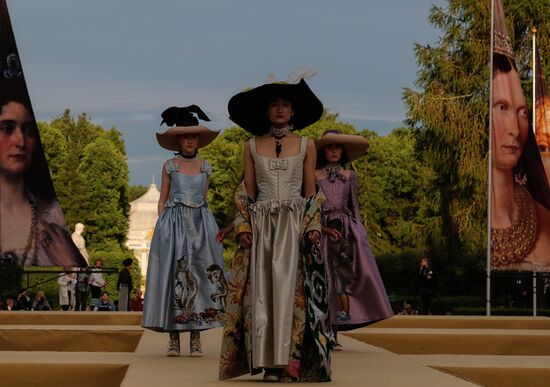 The Power of Beauty. Imperial fashion theatrical defile in Tsarskoye Selo