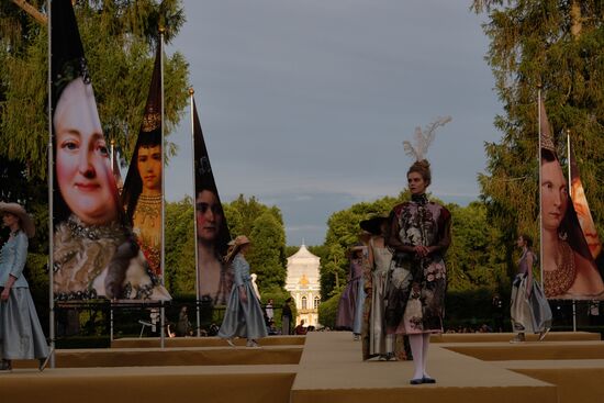 The Power of Beauty. Imperial fashion theatrical defile in Tsarskoye Selo