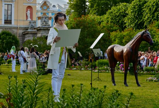 The Power of Beauty. Imperial fashion theatrical defile in Tsarskoye Selo
