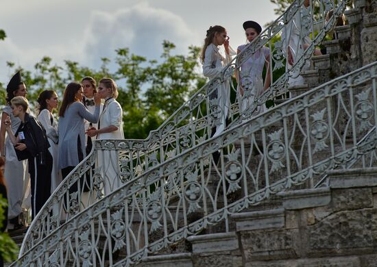 The Power of Beauty. Imperial fashion theatrical defile in Tsarskoye Selo