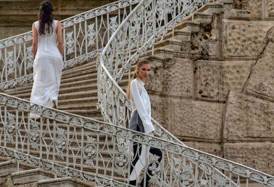 The Power of Beauty. Imperial fashion theatrical defile in Tsarskoye Selo