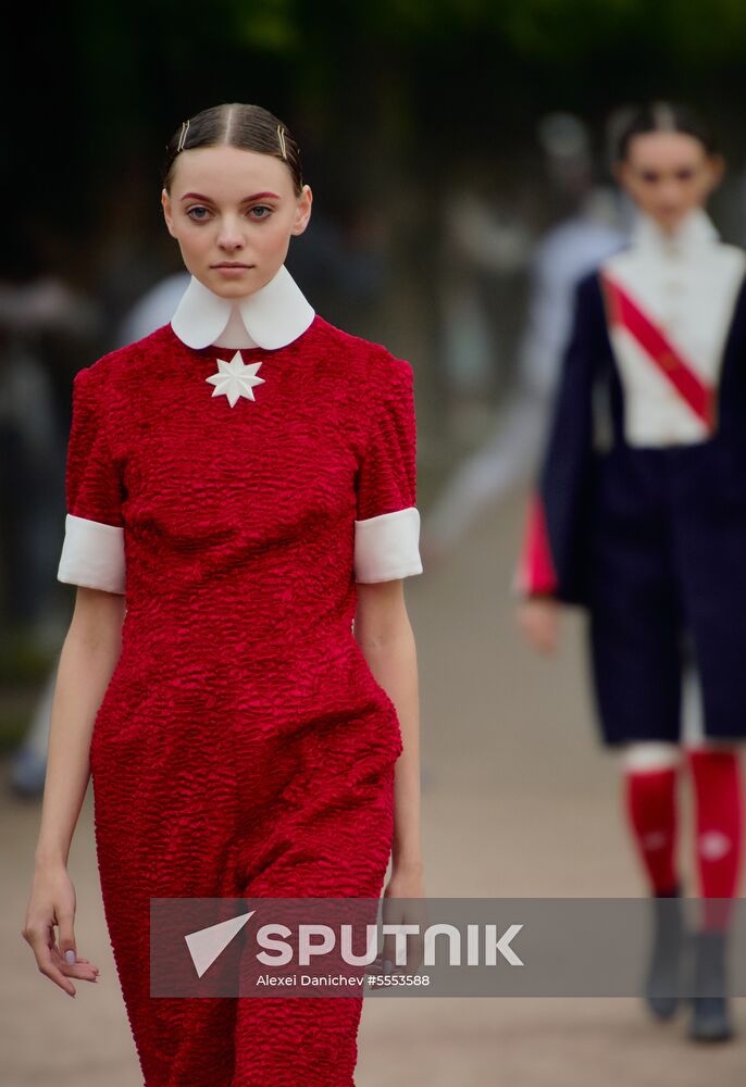 The Power of Beauty. Imperial fashion theatrical defile in Tsarskoye Selo