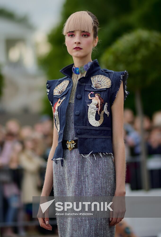 The Power of Beauty. Imperial fashion theatrical defile in Tsarskoye Selo