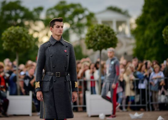 The Power of Beauty. Imperial fashion theatrical defile in Tsarskoye Selo
