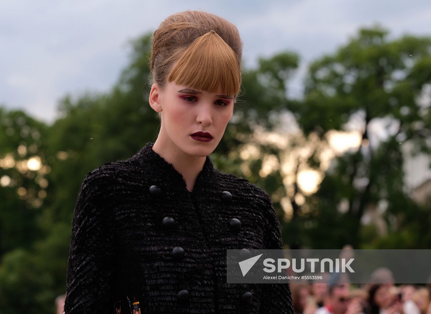 The Power of Beauty. Imperial fashion theatrical defile in Tsarskoye Selo