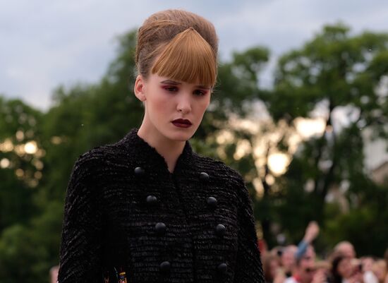 The Power of Beauty. Imperial fashion theatrical defile in Tsarskoye Selo
