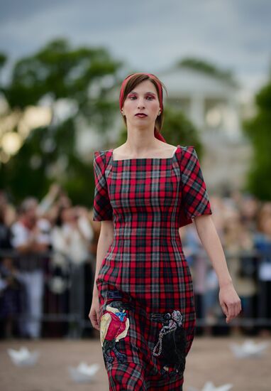 The Power of Beauty. Imperial fashion theatrical defile in Tsarskoye Selo