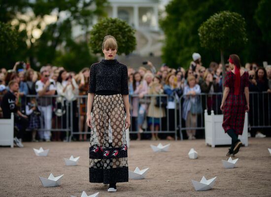The Power of Beauty. Imperial fashion theatrical defile in Tsarskoye Selo