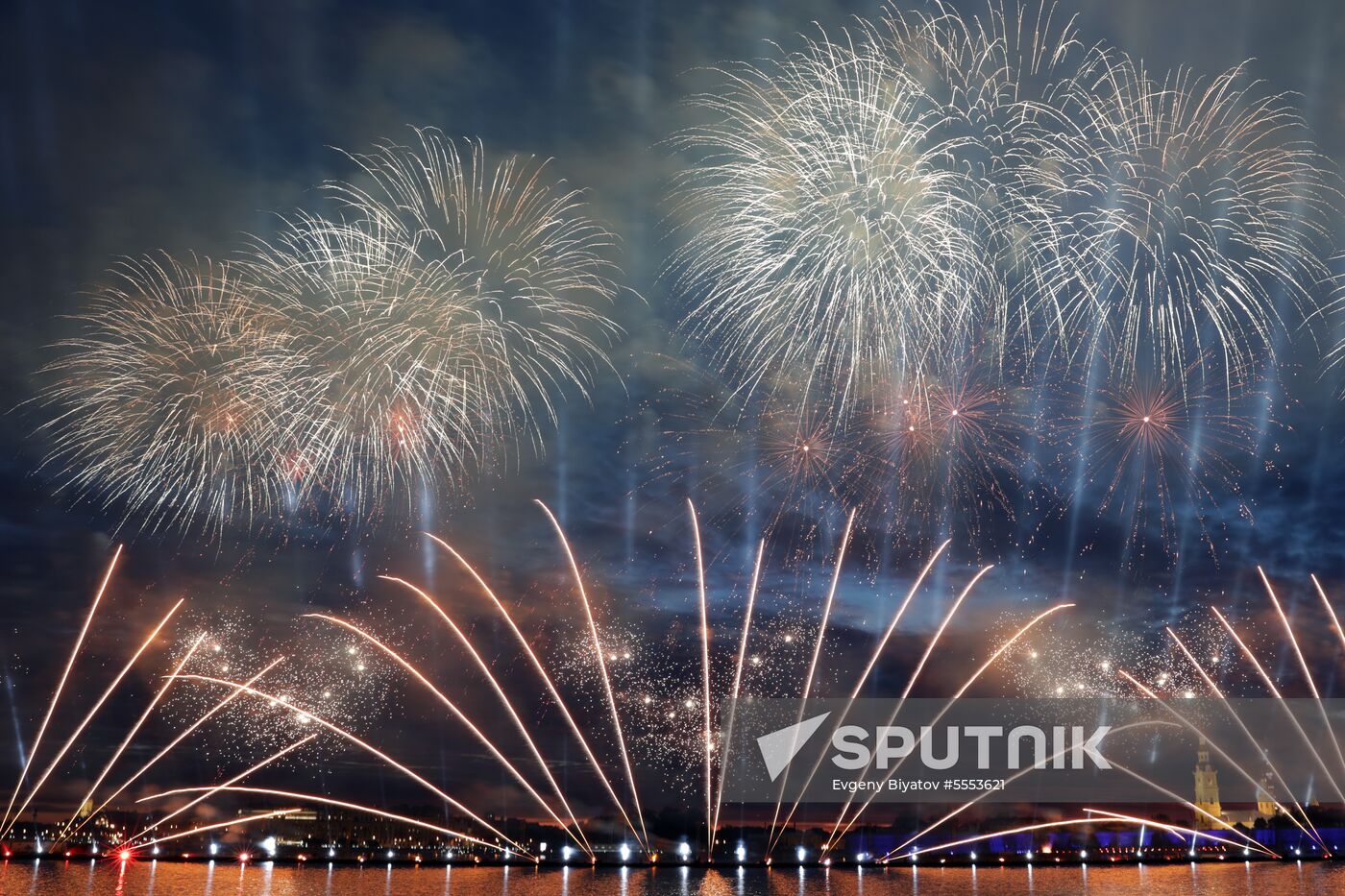 Scarlet Sails festival for high school graduates in St. Petersburg