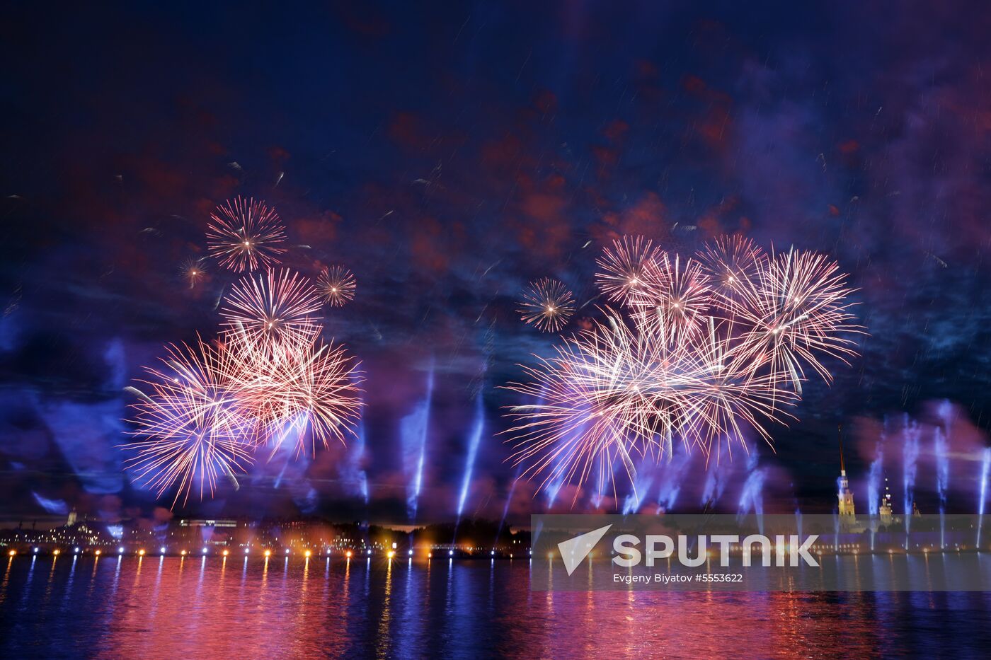 Scarlet Sails festival for high school graduates in St. Petersburg