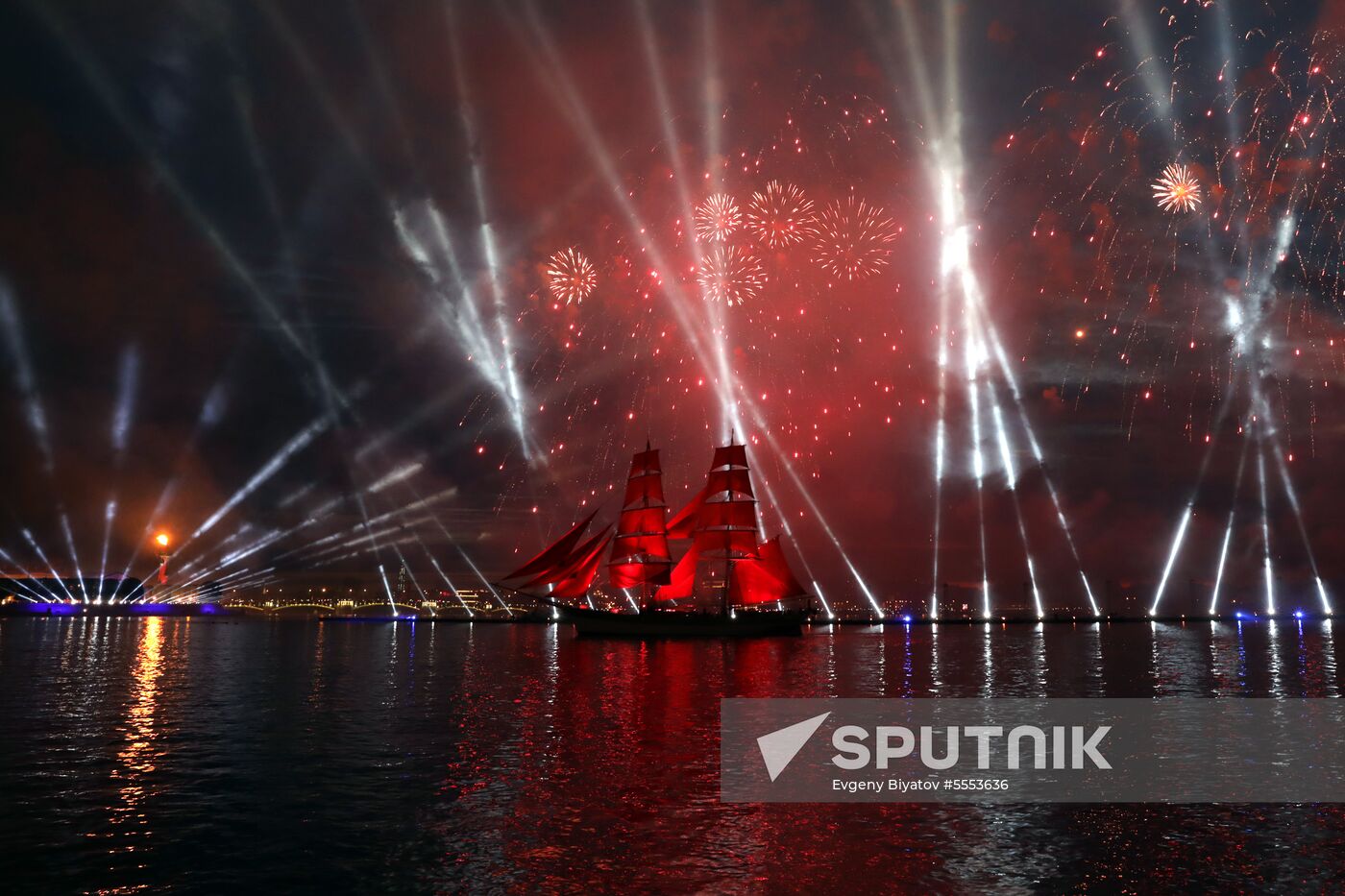Scarlet Sails festival for high school graduates in St. Petersburg