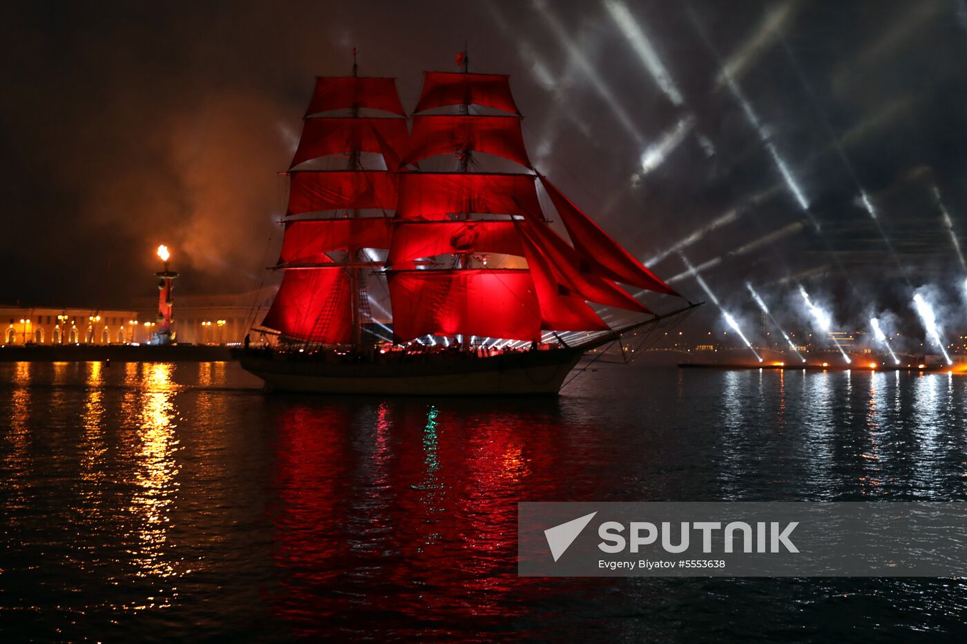 Scarlet Sails festival for high school graduates in St. Petersburg