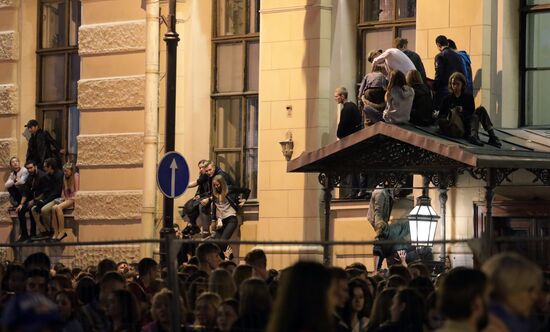 Scarlet Sails festival for high school graduates in St. Petersburg