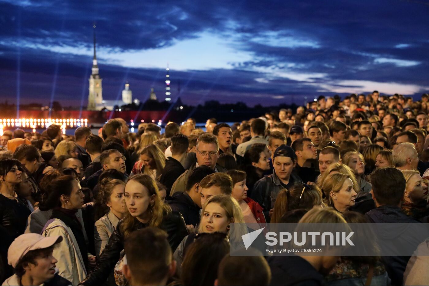Scarlet Sails festival for high school graduates in St. Petersburg
