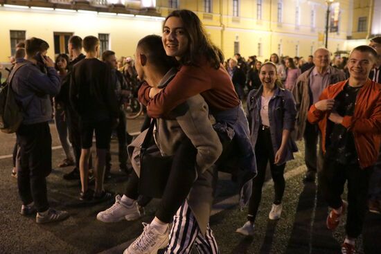 Scarlet Sails festival for high school graduates in St. Petersburg