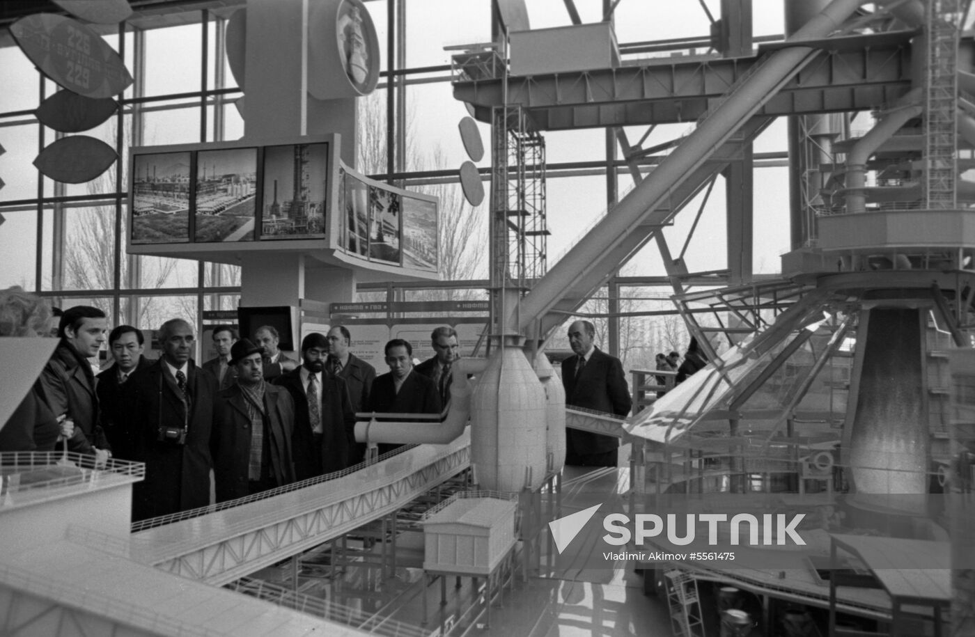 Foreign Minister of Singapore Sinnathamby Rajaratnam visits USSR