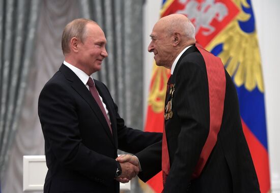 Vladimir Putin presents state prizes in Kremlin