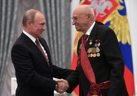 Vladimir Putin presents state prizes in Kremlin
