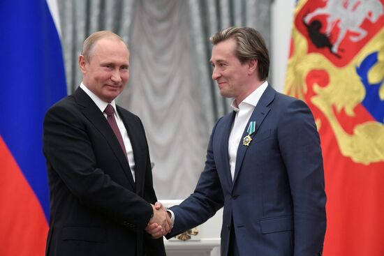 Vladimir Putin presents state prizes in Kremlin