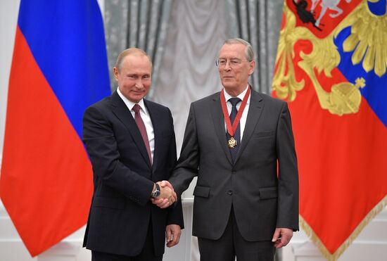 Vladimir Putin presents state prizes in Kremlin