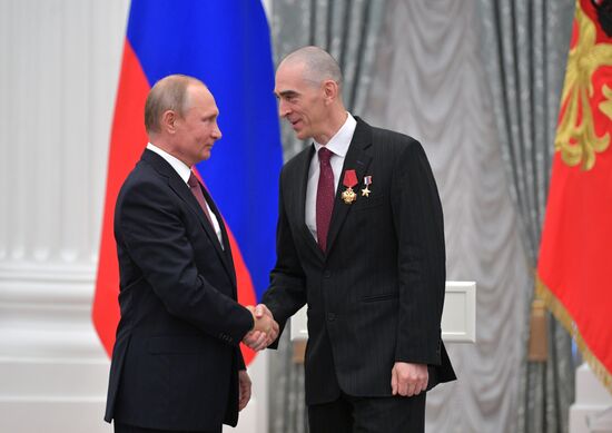 Vladimir Putin presents state prizes in Kremlin