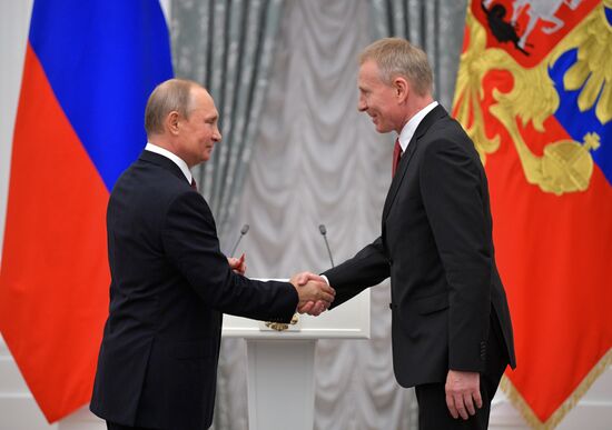 Vladimir Putin presents state prizes in Kremlin
