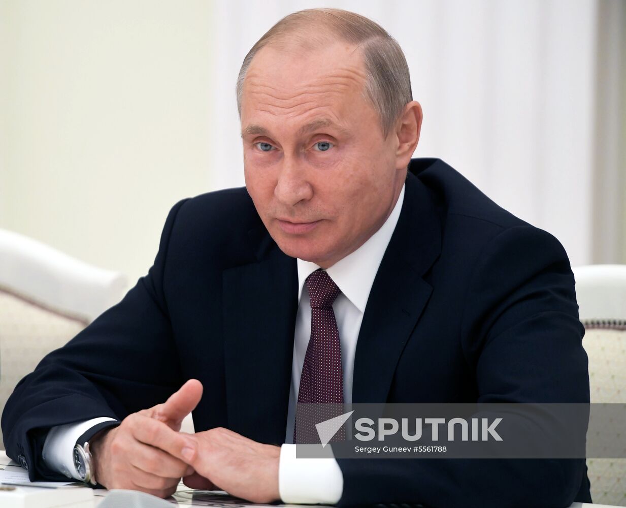 Russian President Vladimir Putin meets with US National Security Adviser John Bolton