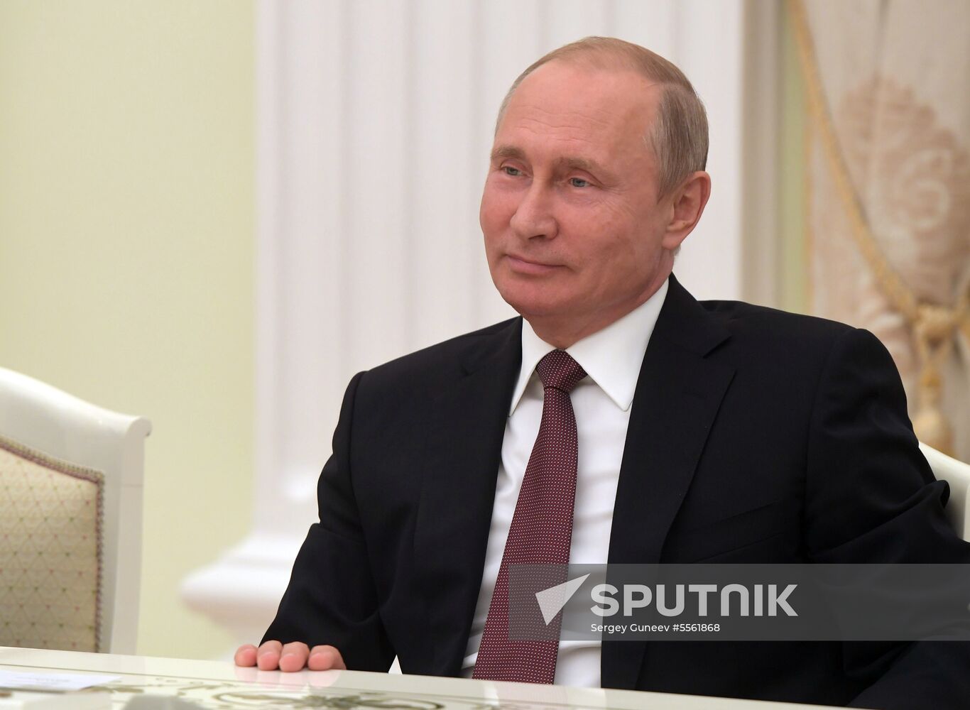 Russian President Vladimir Putin meets with US National Security Adviser John Bolton