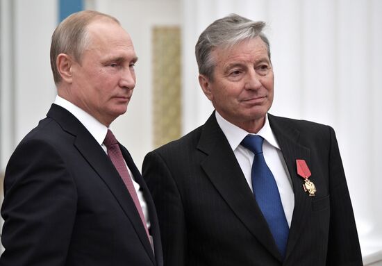 Vladimir Putin presents state prizes in Kremlin