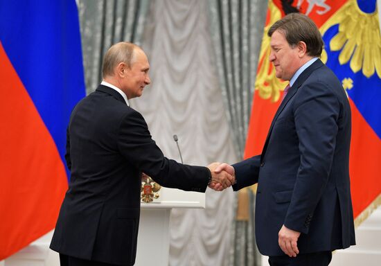 Vladimir Putin presents state prizes in Kremlin