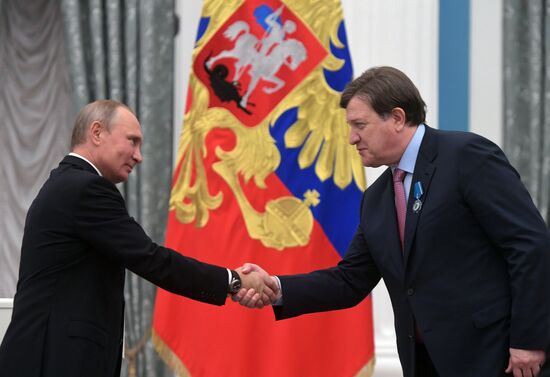 Vladimir Putin presents state prizes in Kremlin