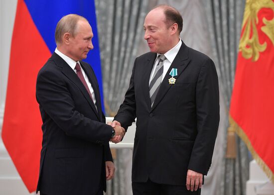 Vladimir Putin presents state prizes in Kremlin