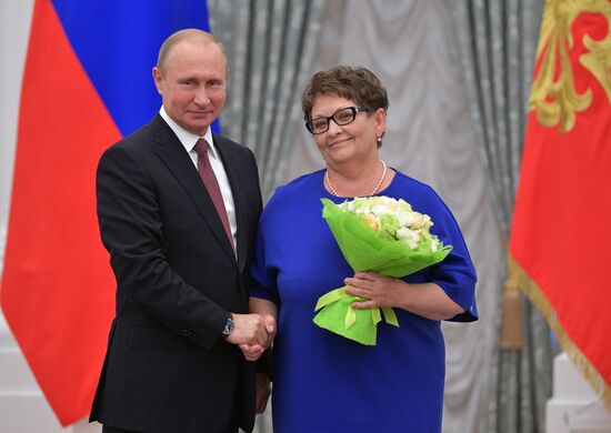 Vladimir Putin presents state prizes in Kremlin