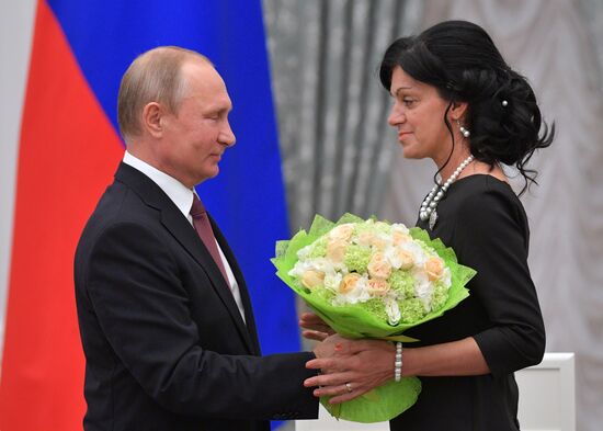 Vladimir Putin presents state prizes in Kremlin
