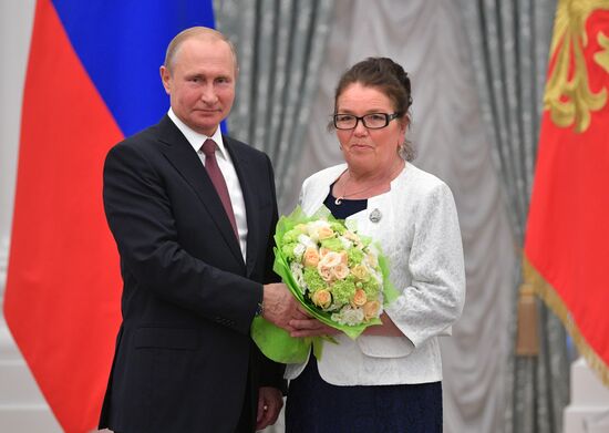 Vladimir Putin presents state prizes in Kremlin