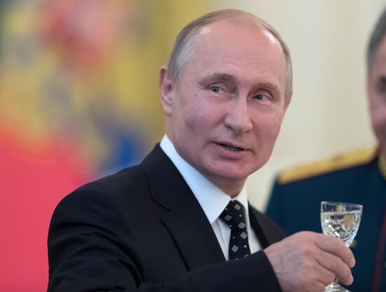 President Putin attends reception in honor of military graduates