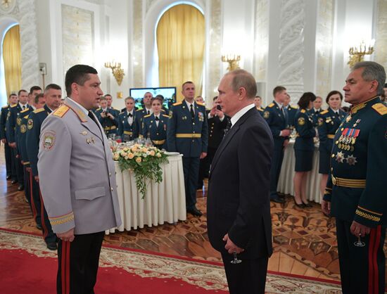 President Putin attends reception in honor of military graduates