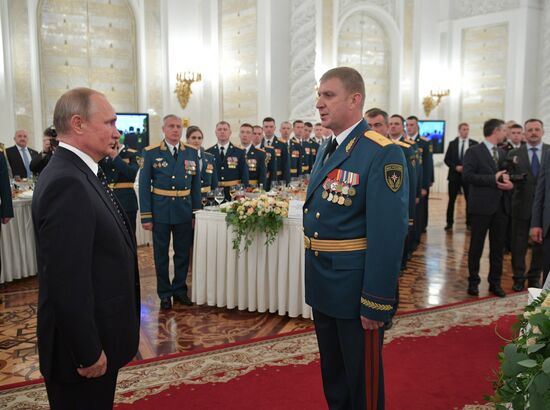 President Putin attends reception in honor of military graduates