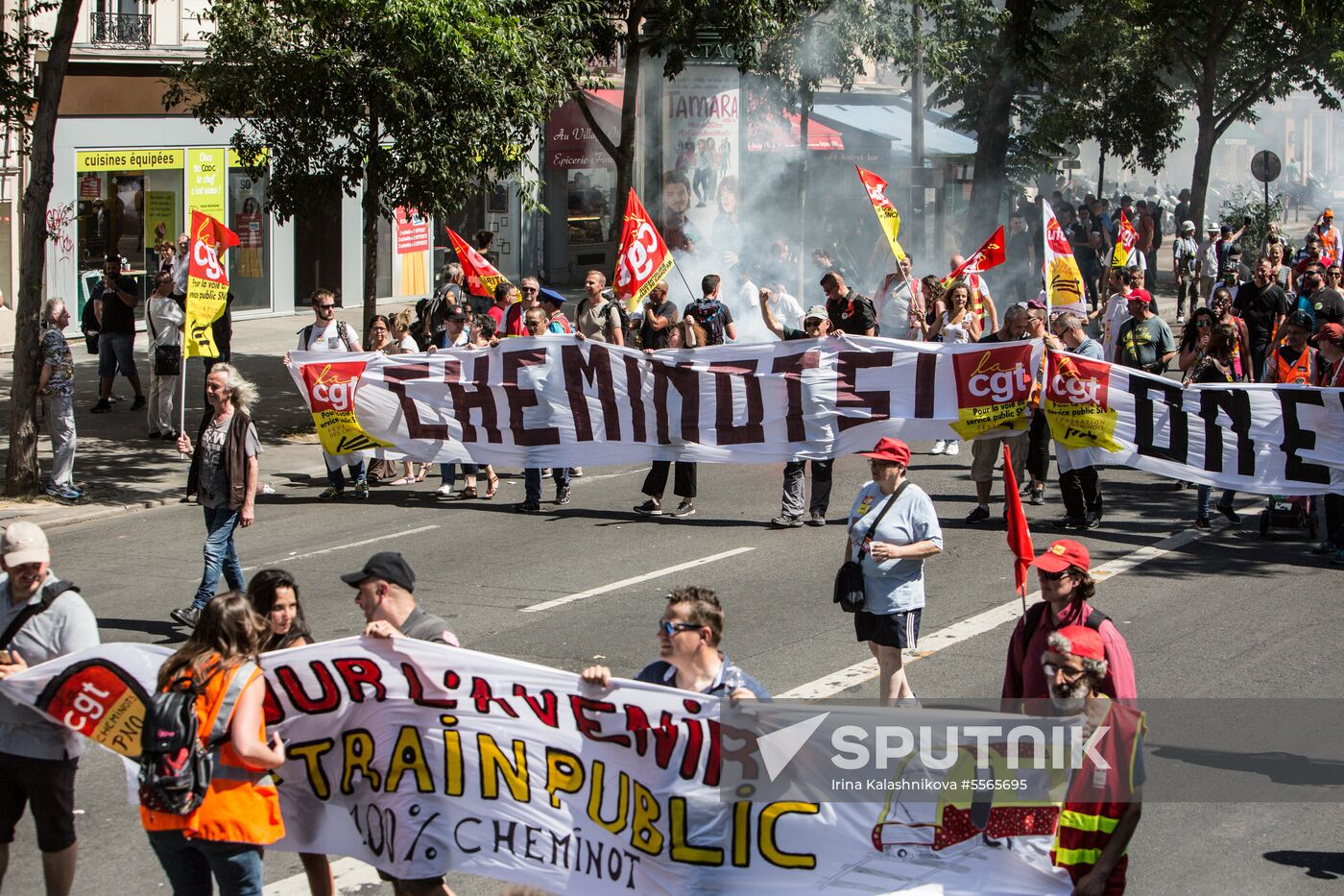 Anti-government rally in Paris