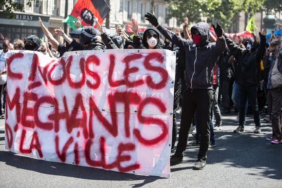 Anti-government rally in Paris
