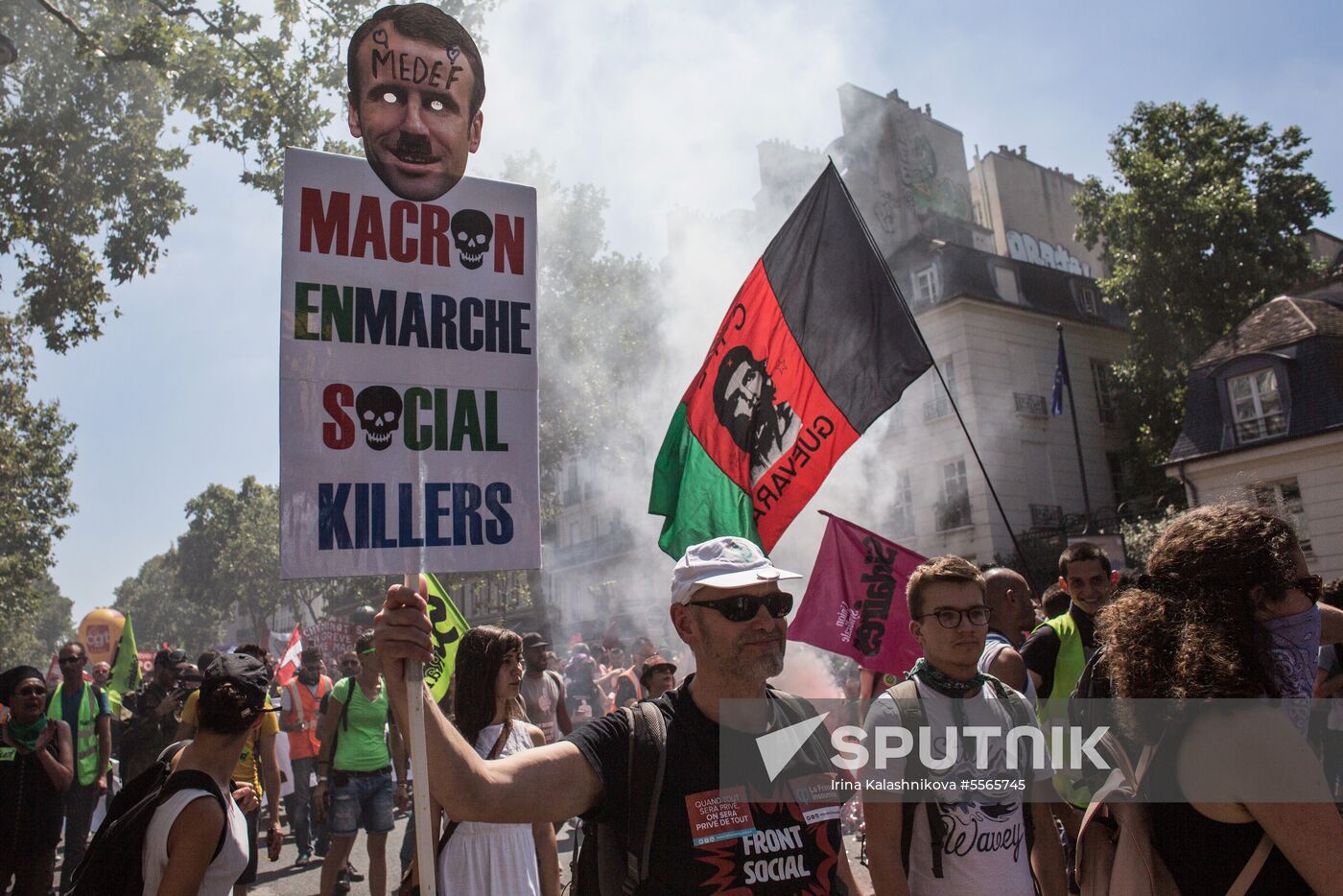 Anti-government rally in Paris