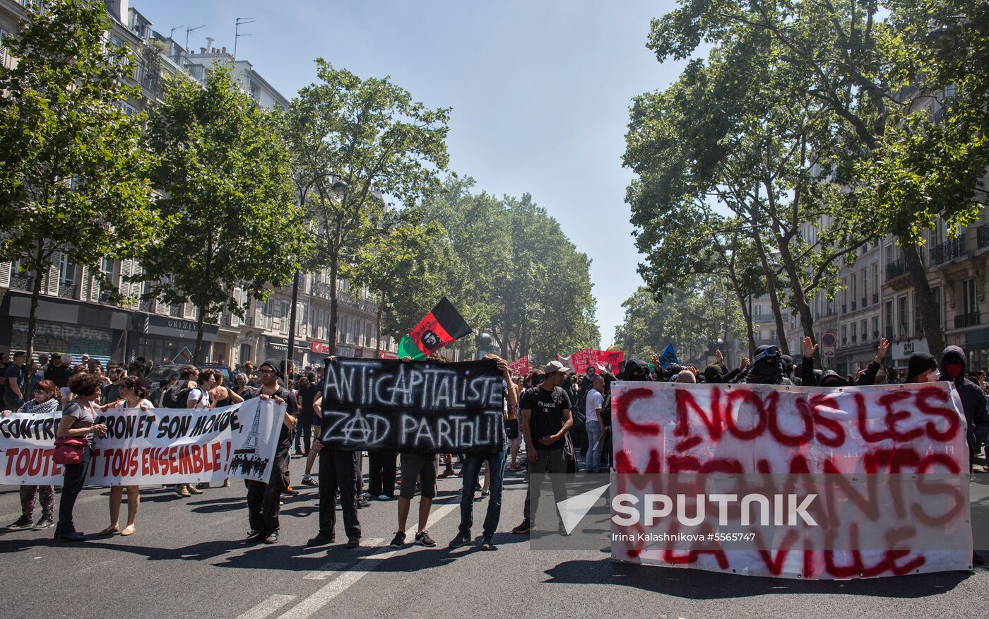 Anti-government rally in Paris