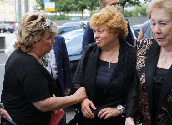 Farewell ceremony for poet Andrei Dementyev