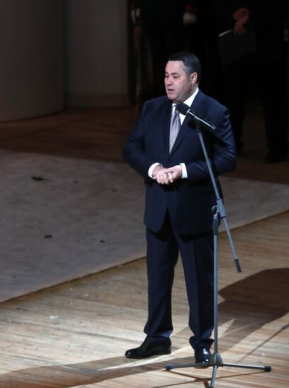 Farewell ceremony for poet Andrei Dementyev