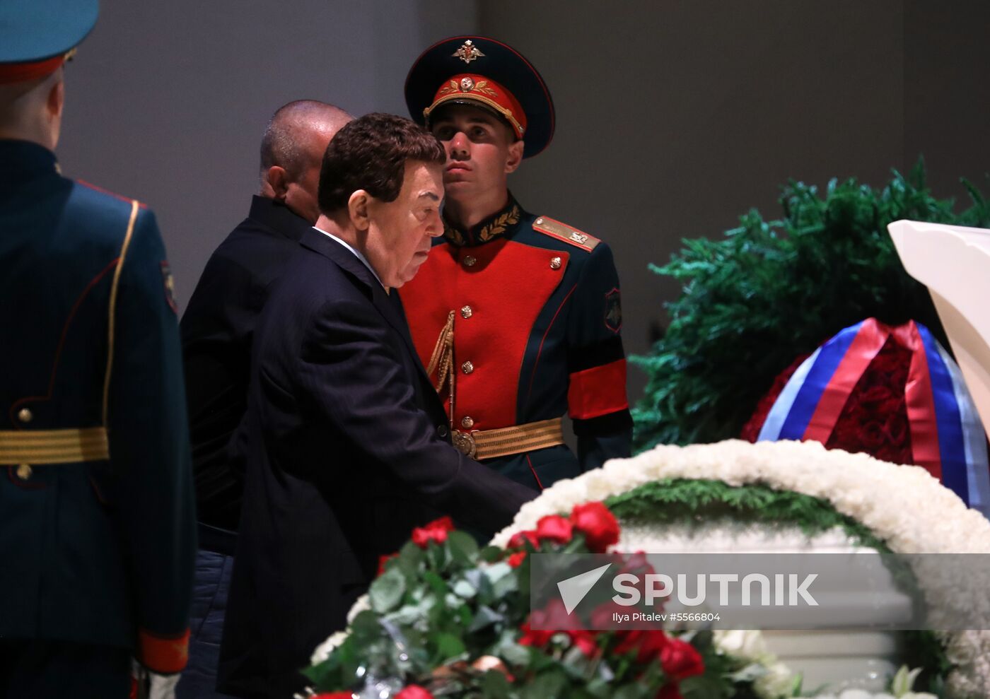 Farewell ceremony for poet Andrei Dementyev