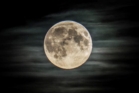 Full moon in Moscow Region