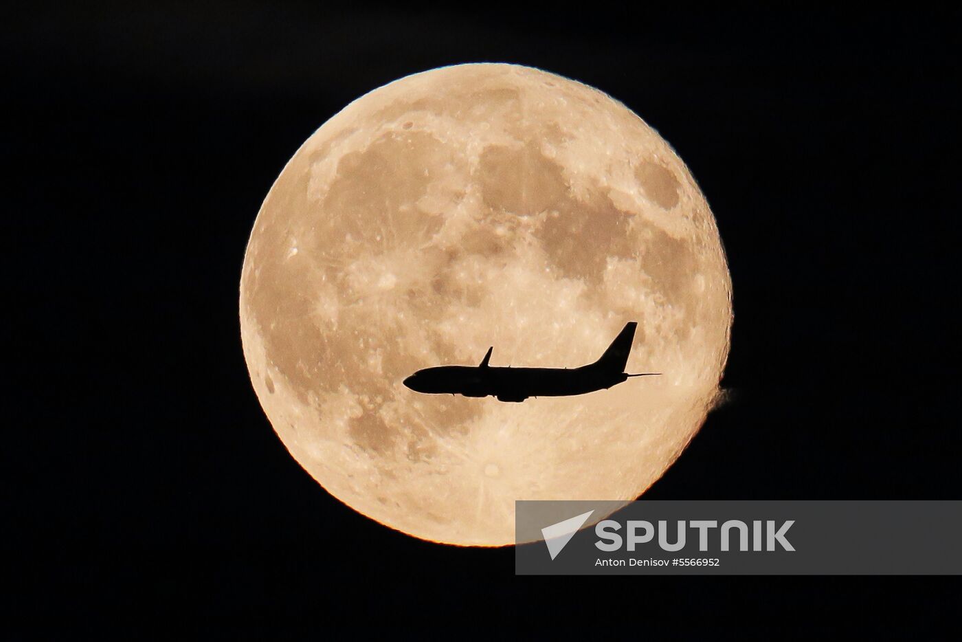 Full moon in Moscow Region
