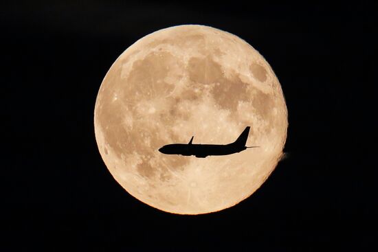 Full moon in Moscow Region