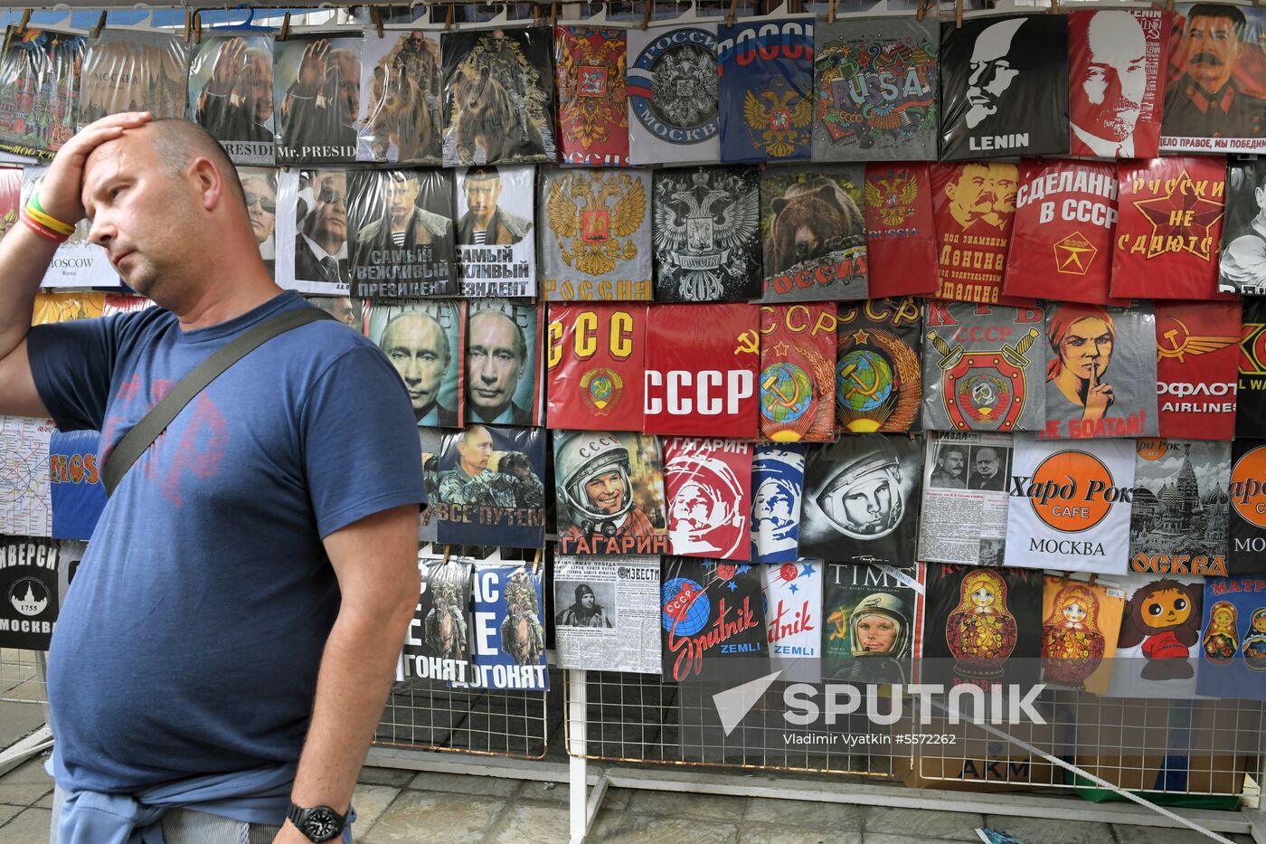 Souvenirs sold in Izmailovo Kremlin